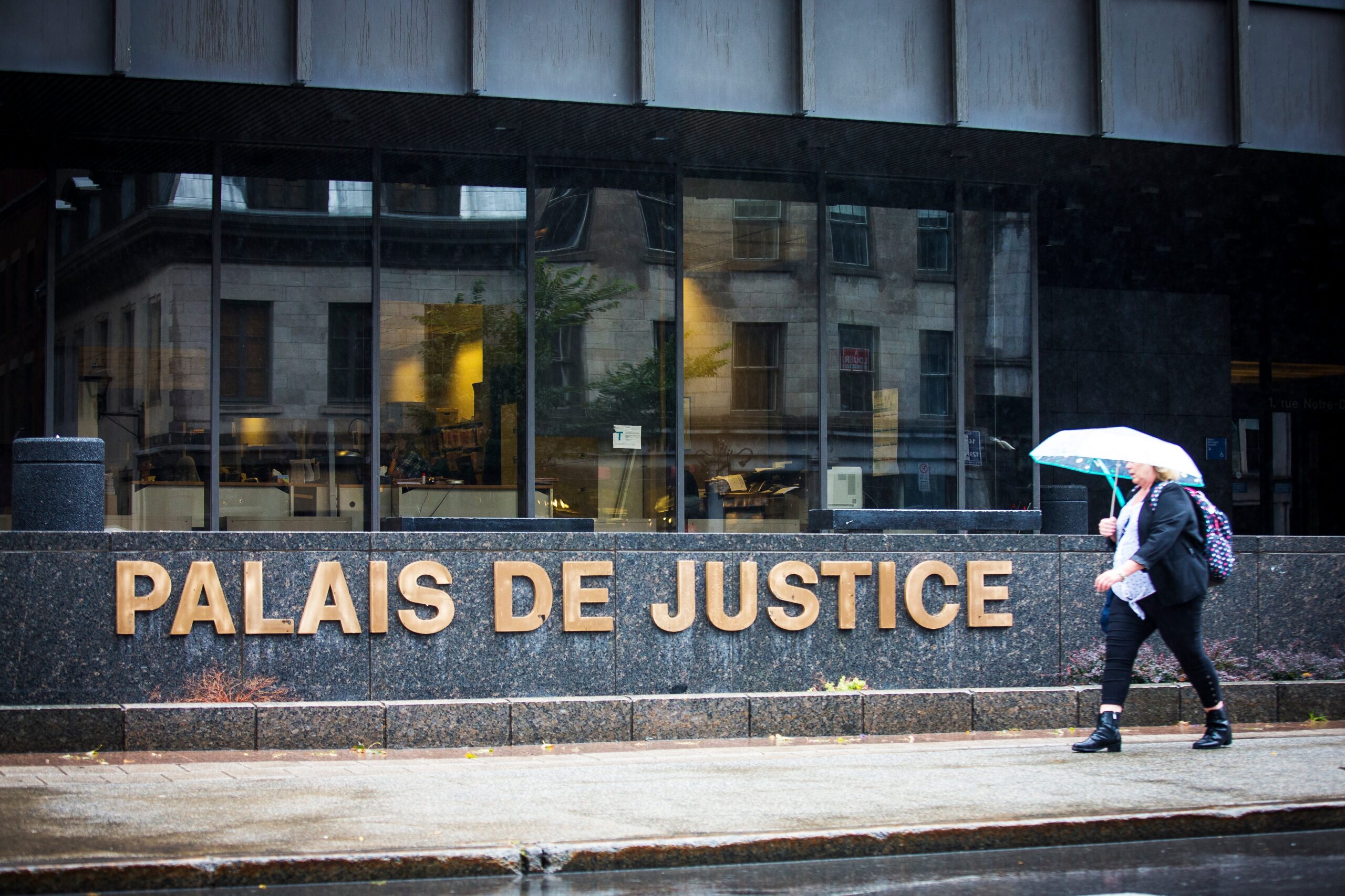 découvrez les implications du somnambulisme en justice, ses conséquences légales et comment les tribunaux traitent ces cas particuliers.