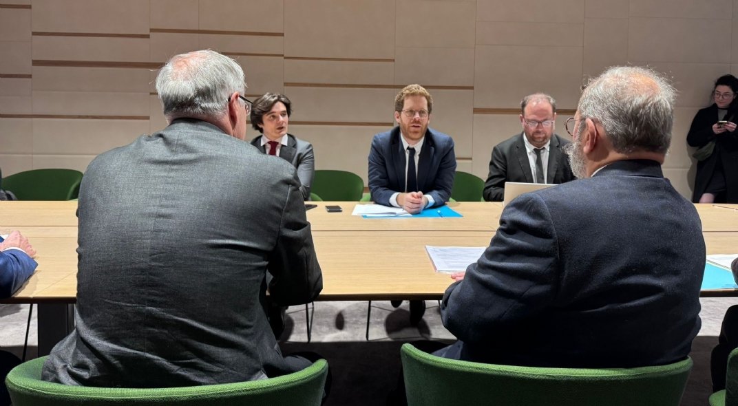 découvrez les changements majeurs introduits par la loi du 22 décembre 2025 qui révolutionne le statut des élus locaux, avec de nouvelles modalités d'exercice et de droits.