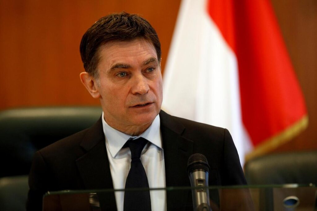 découvrez l'importance d'un recrutement diversifié des magistrats pour une justice plus équitable et représentative de la société.